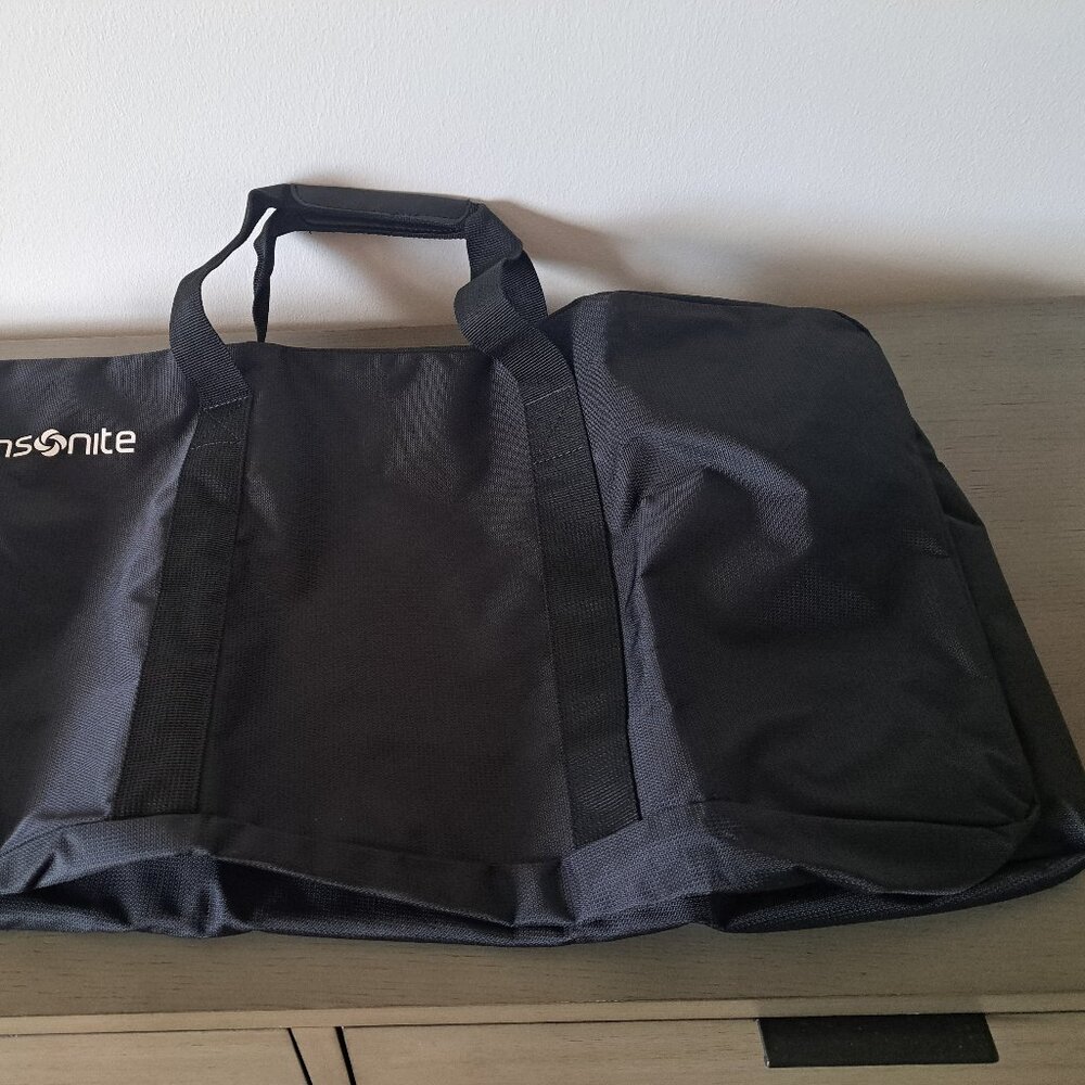 Brand New Samsonite 25” Extra Large Black Duffel Versatile Bag Lightweight - Picture 6 of 13